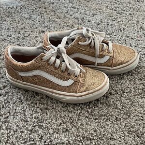 Vans Kids Sneakers in Gold and White